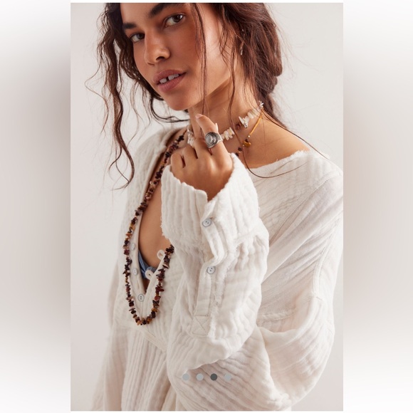 NWT. We The Free Easy Sunday Pullover in
Optic White Size: XS - Picture 2 of 4